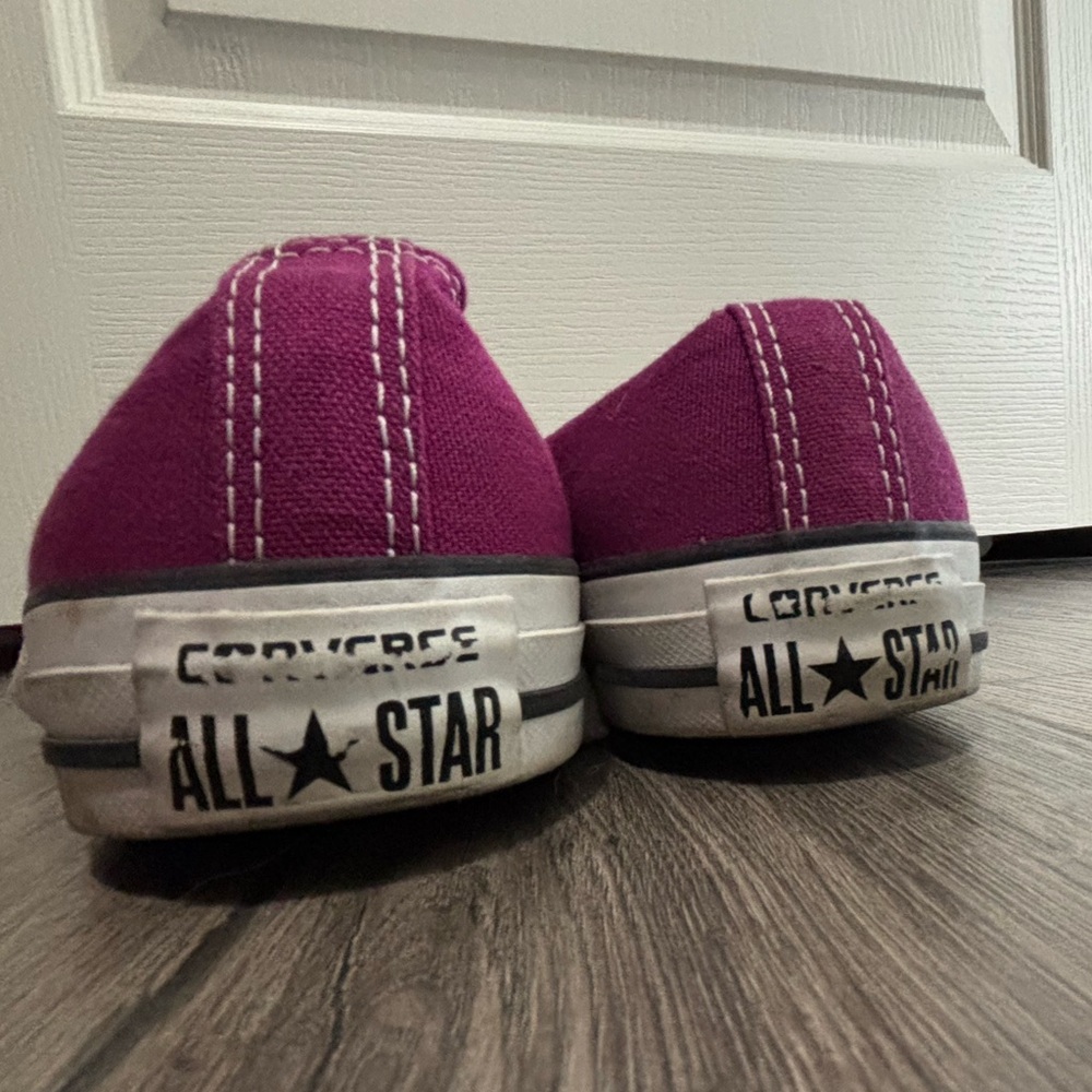 Converse All Star Fuchsia and White Chucks Sneakers Shoes size 6M 8W - Picture 2 of 6